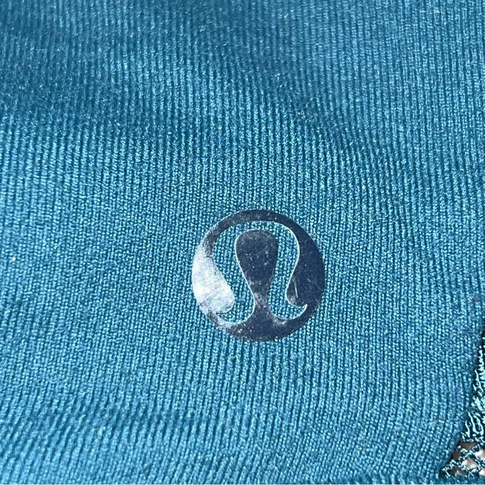 Lululemon Athletica Women’s Deep Blue Tank Top w/Teal Built in Bra-Size 8 - Picture 10 of 10